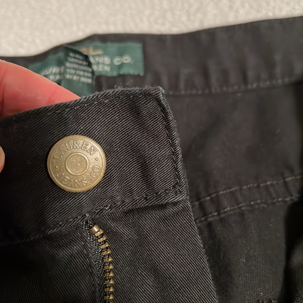 Ralph Lauren Genuine women’s by  RL Black 100% cotton mid calf jeans/Capri